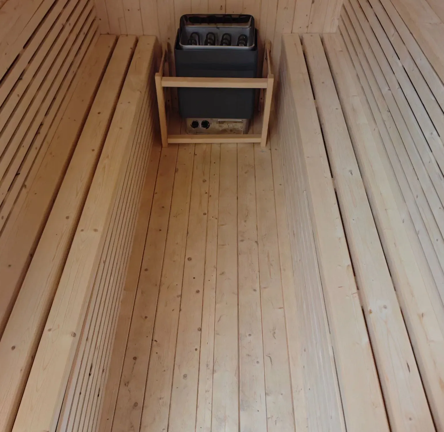 Sauna tonneau Meri 4 places Ø 180 × 180 cm, vue 6 sur 8