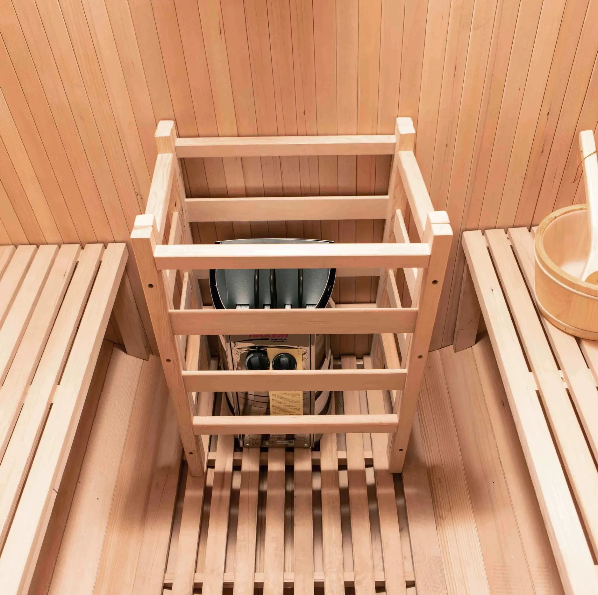 Sauna tonneau panoramique Kaari 4 places Ø 190 × 170 cm, vue 4 sur 8